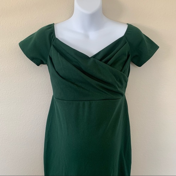 PinkBlush Forest Green Sweetheart Neckline Off Shoulder Maternity Fitted Dress - Picture 8 of 12